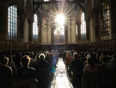 Oude Kerk Silence 44 low res 03 foto Maarten Nauw